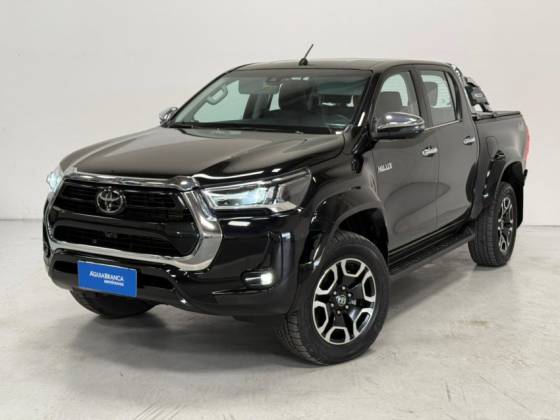 TOYOTA HILUX 2.8 D-4D TURBO DIESEL CD SRX PLUS 4X4 AUTOMÁTICO TOYOTA HILUX 2.8 D-4D TURBO DIESEL CD SRX PLUS 4X4 AUTOMÁTICO